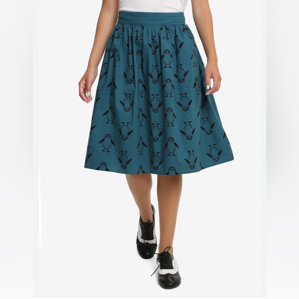 Her Universe Star Wars: The Last Jedi Porg Retro Skirt size small